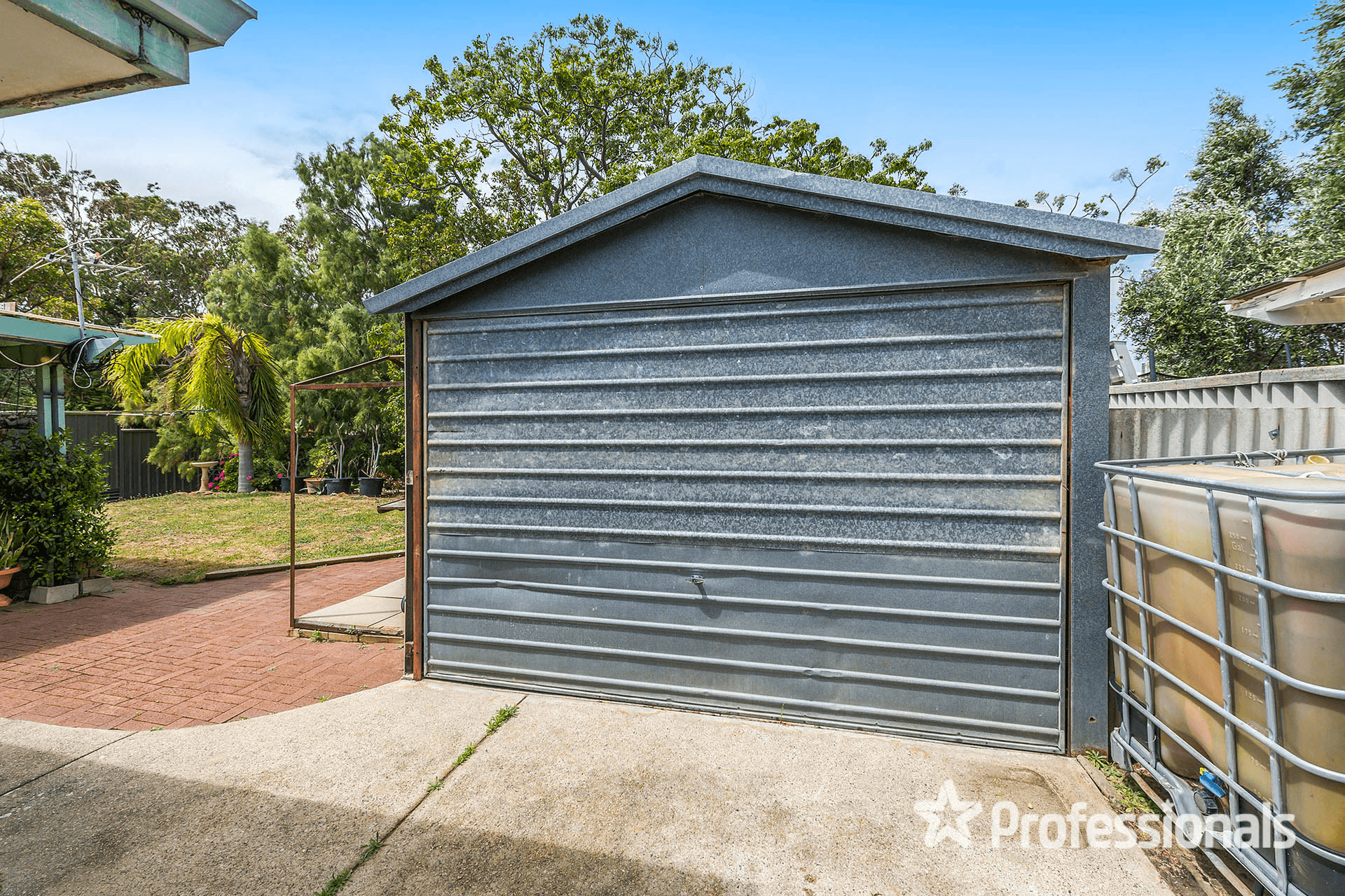 307 Camberwarra Drive, CRAIGIE, WA 6025