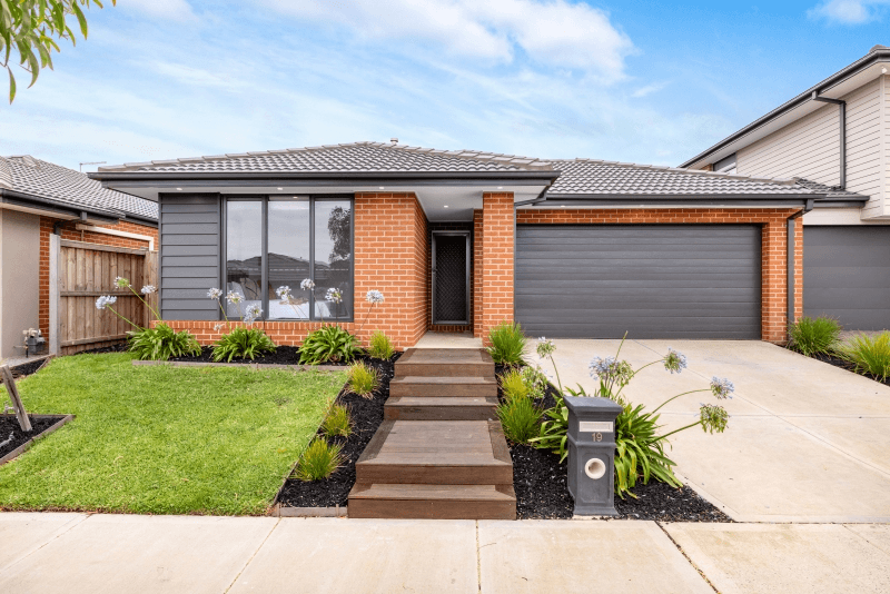 19 Himalaya Drive, DIGGERS REST, VIC 3427