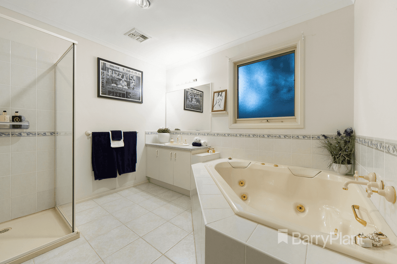 6 Wensley Close, MORNINGTON, VIC 3931