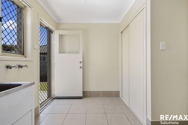 10 Carruthers Court, BRAY PARK, QLD 4500