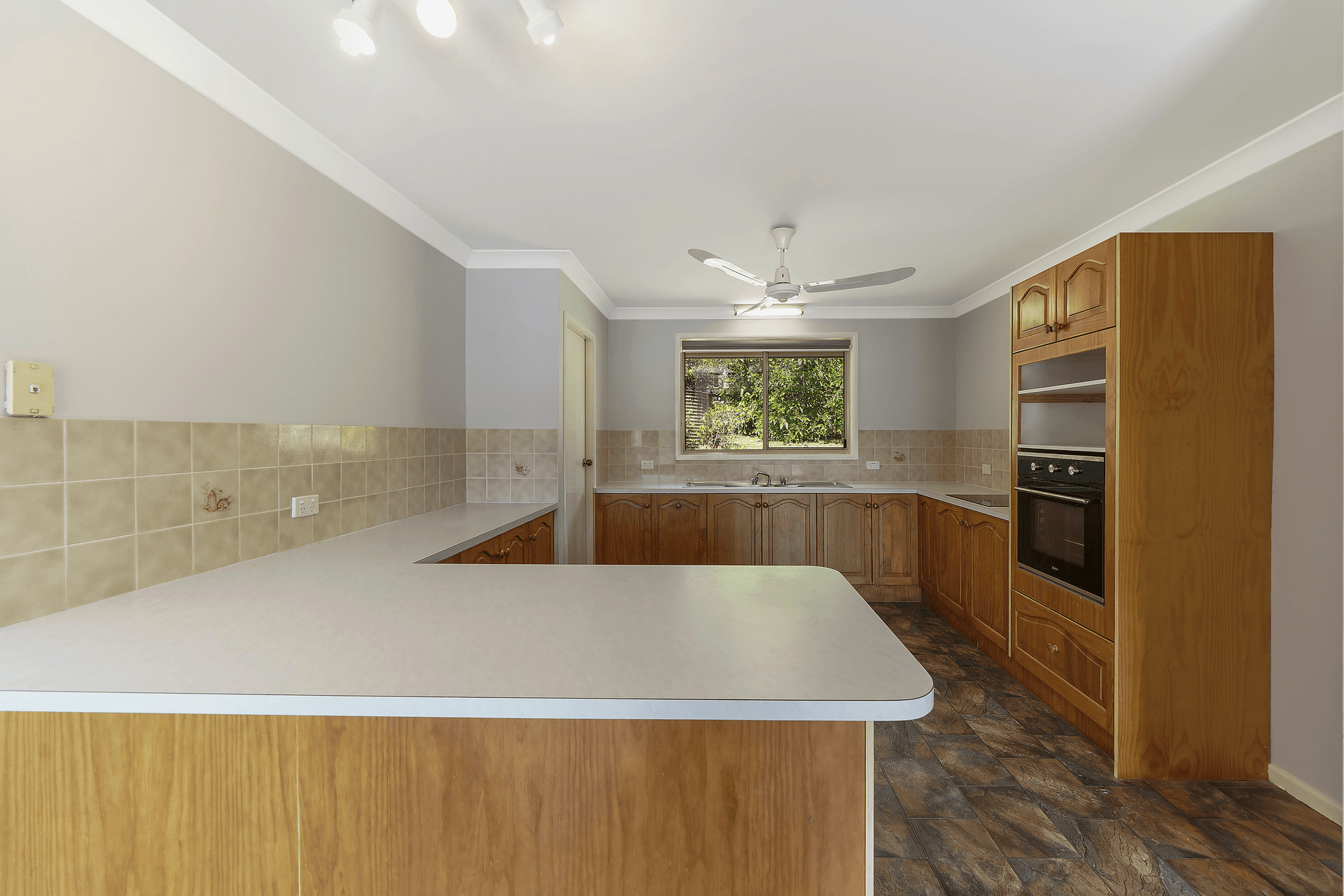 13 Bumble Hill Road, Yarramalong, NSW 2259