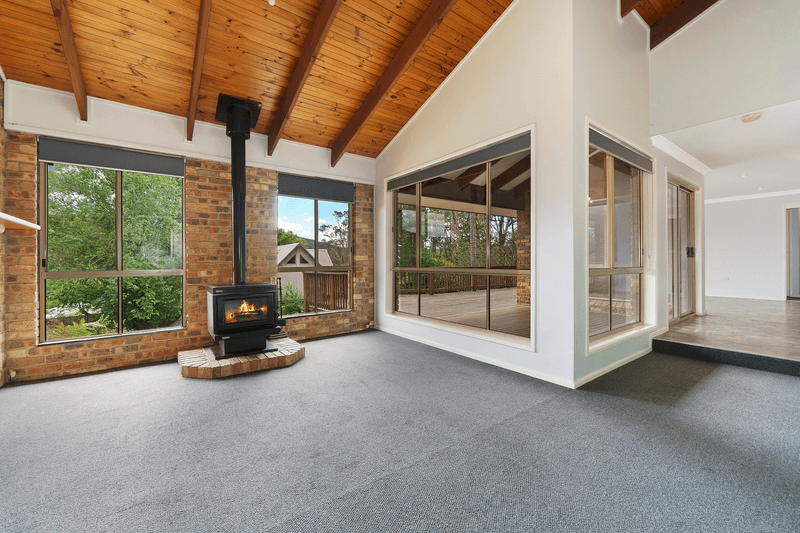 13 Bumble Hill Road, Yarramalong, NSW 2259