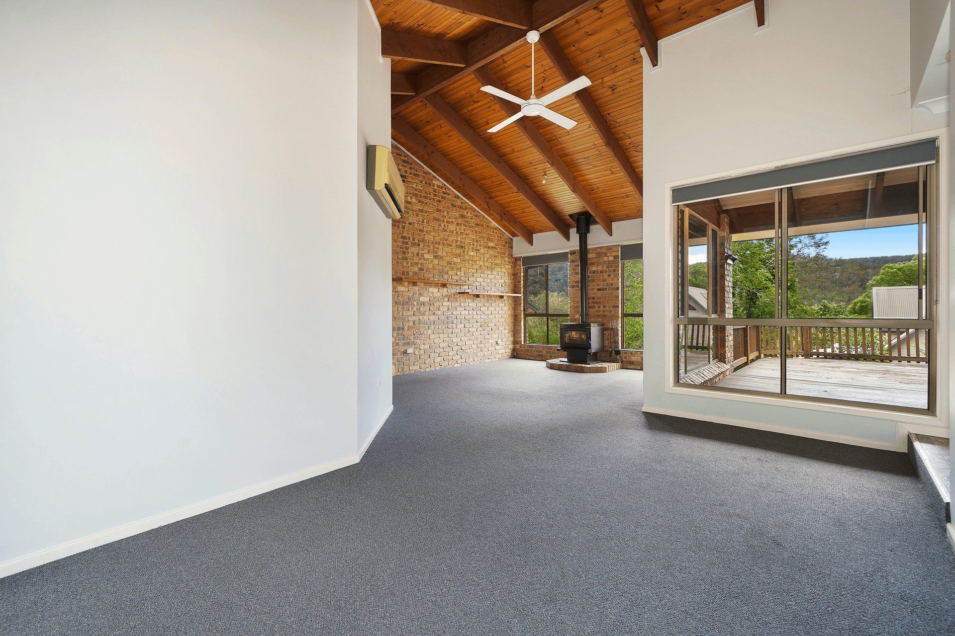 13 Bumble Hill Road, Yarramalong, NSW 2259