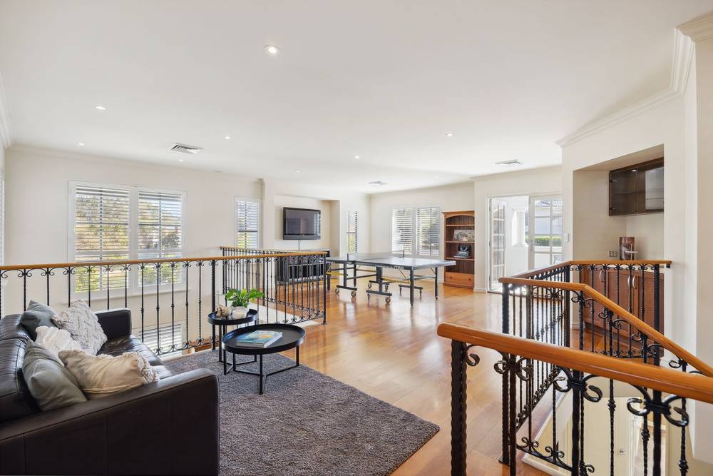 35 Van Kleef Circuit, Mount Claremont, WA 6010