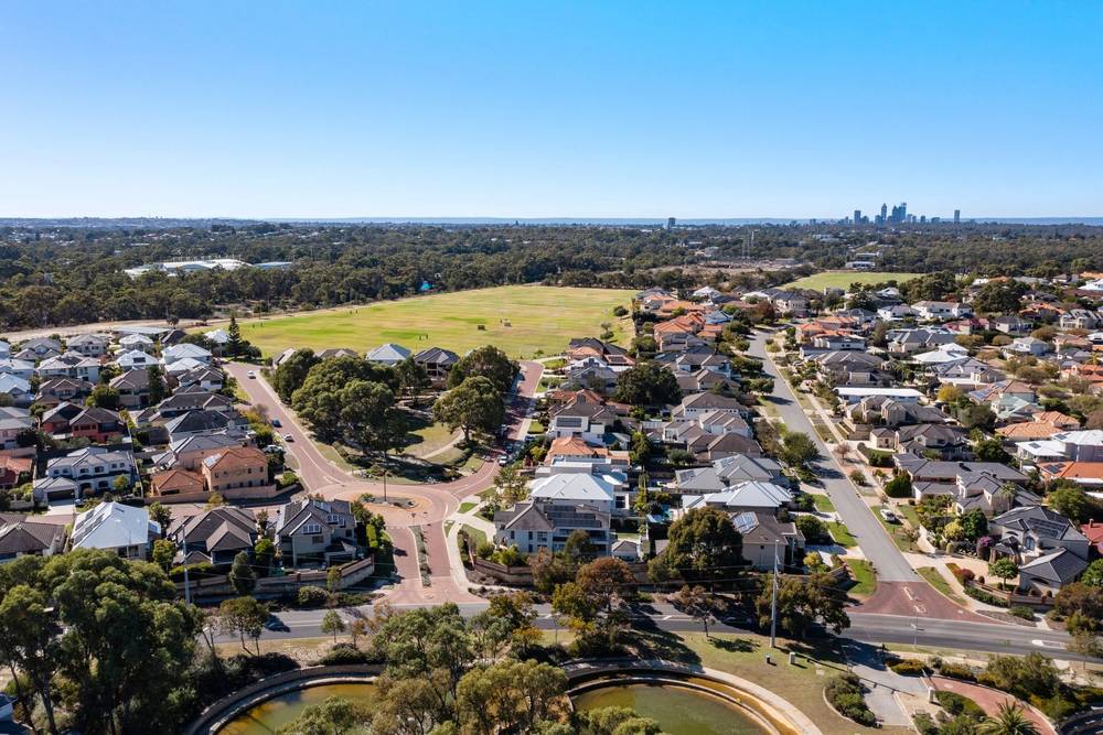 35 Van Kleef Circuit, Mount Claremont, WA 6010