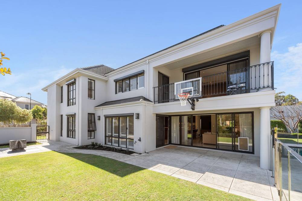 35 Van Kleef Circuit, Mount Claremont, WA 6010
