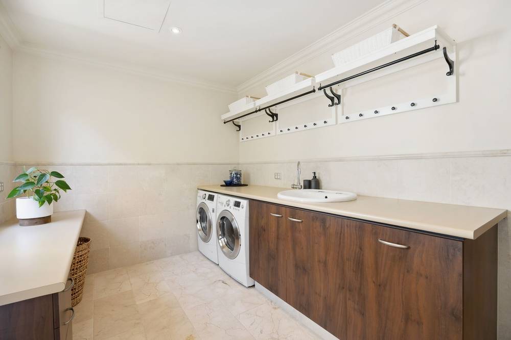 35 Van Kleef Circuit, Mount Claremont, WA 6010
