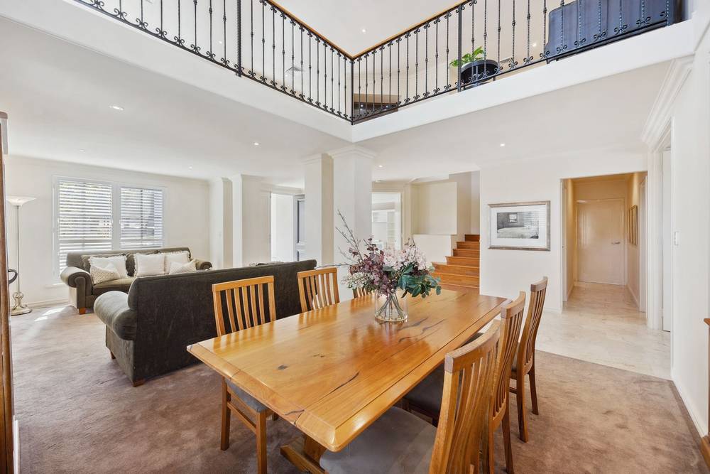 35 Van Kleef Circuit, Mount Claremont, WA 6010