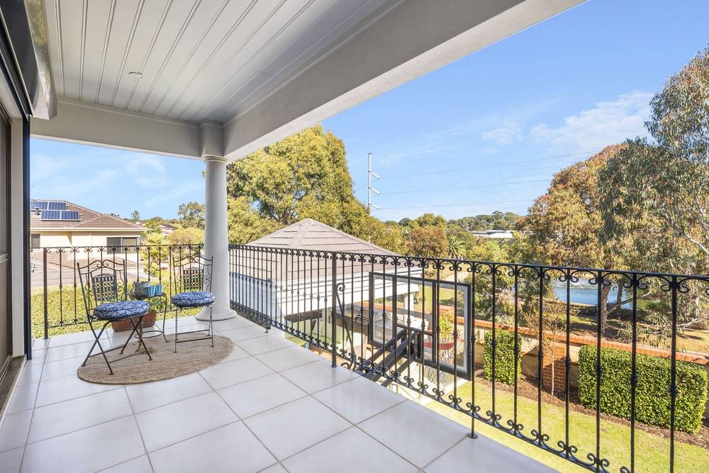 35 Van Kleef Circuit, Mount Claremont, WA 6010