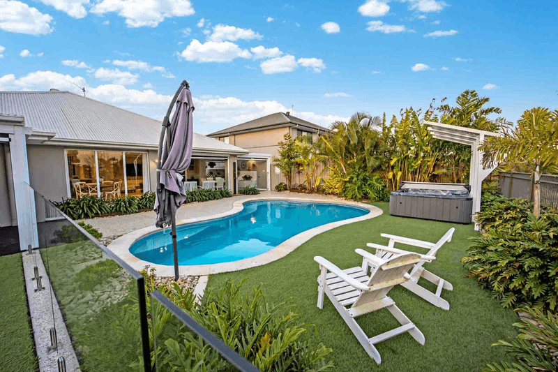 9 Skippers Place, COOMERA WATERS, QLD 4209