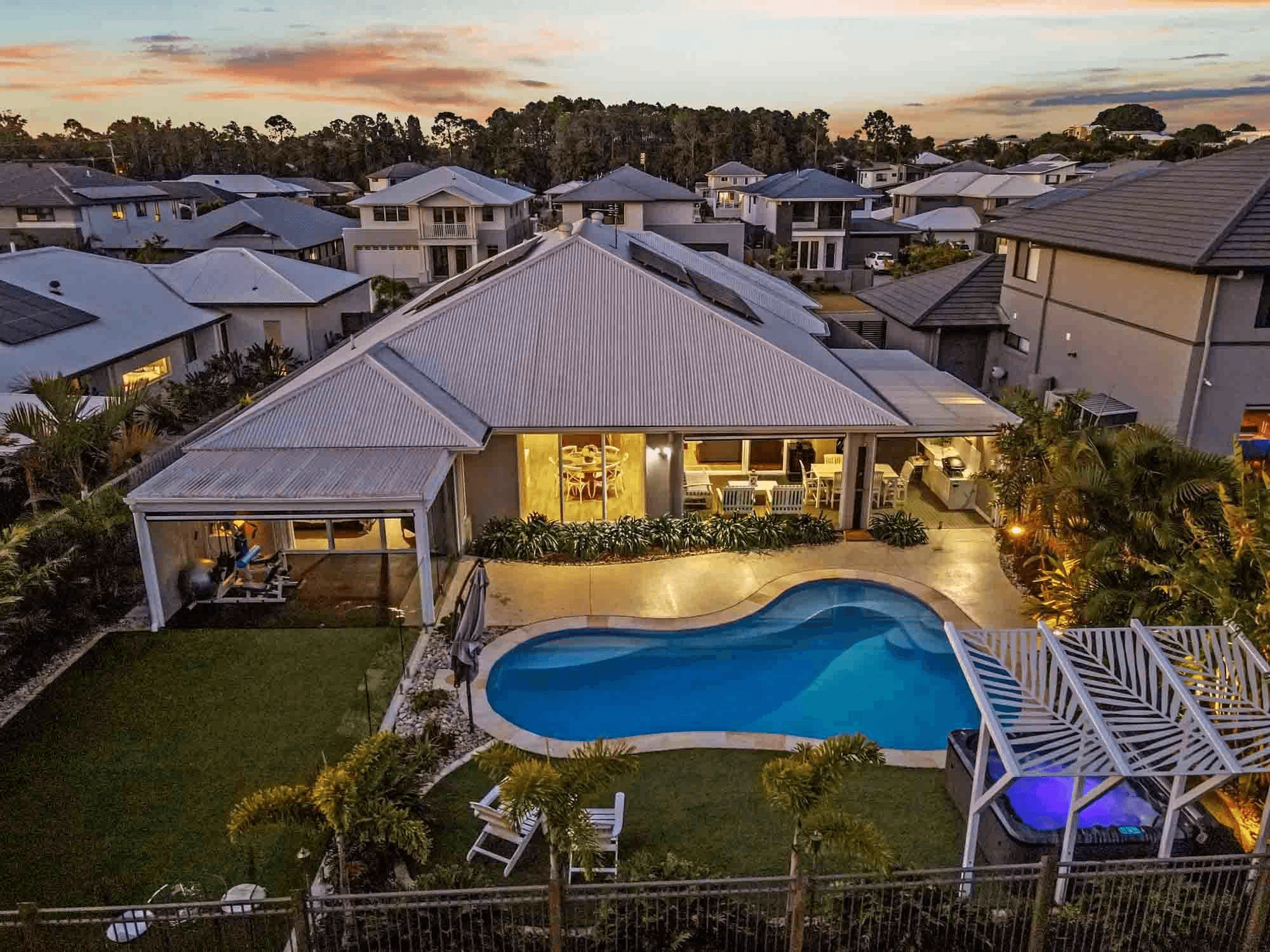 9 Skippers Place, COOMERA WATERS, QLD 4209