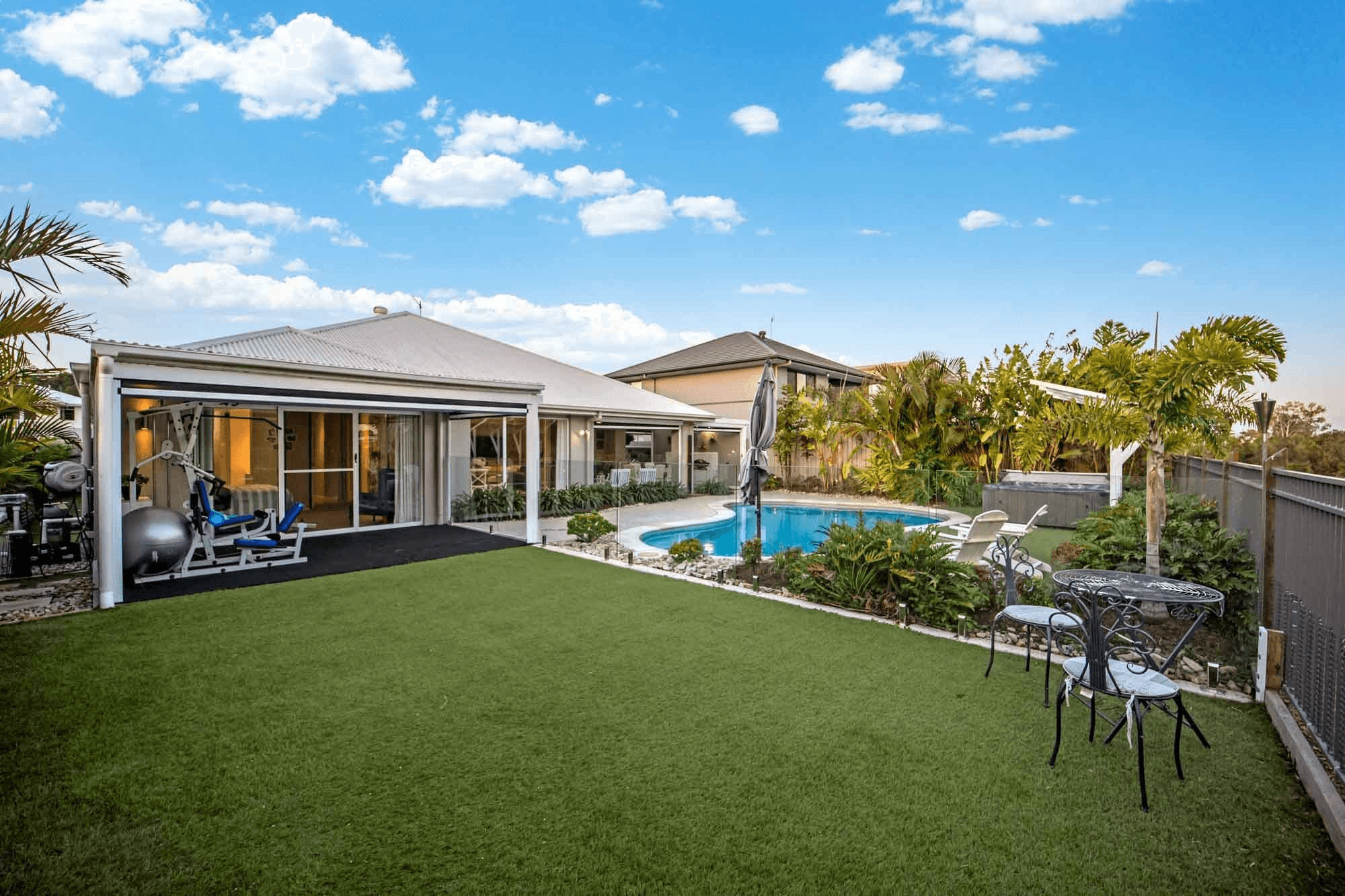 9 Skippers Place, COOMERA WATERS, QLD 4209