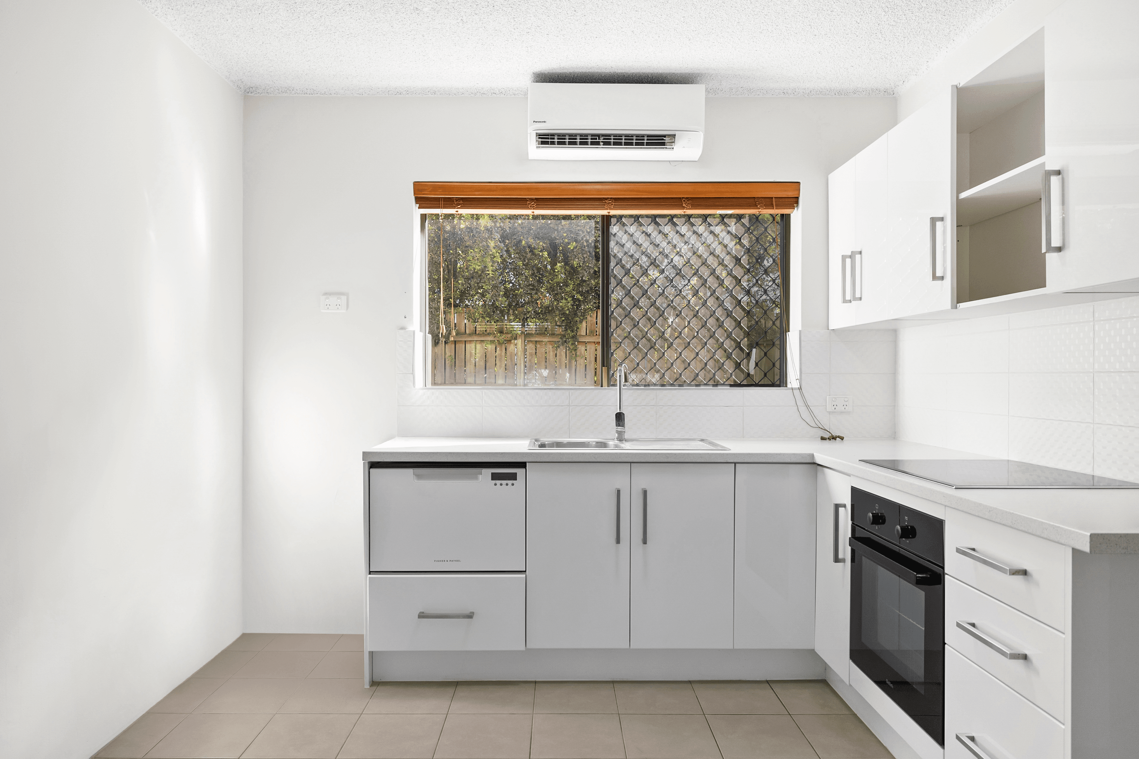 2/9 Picot Street, KELVIN GROVE, QLD 4059