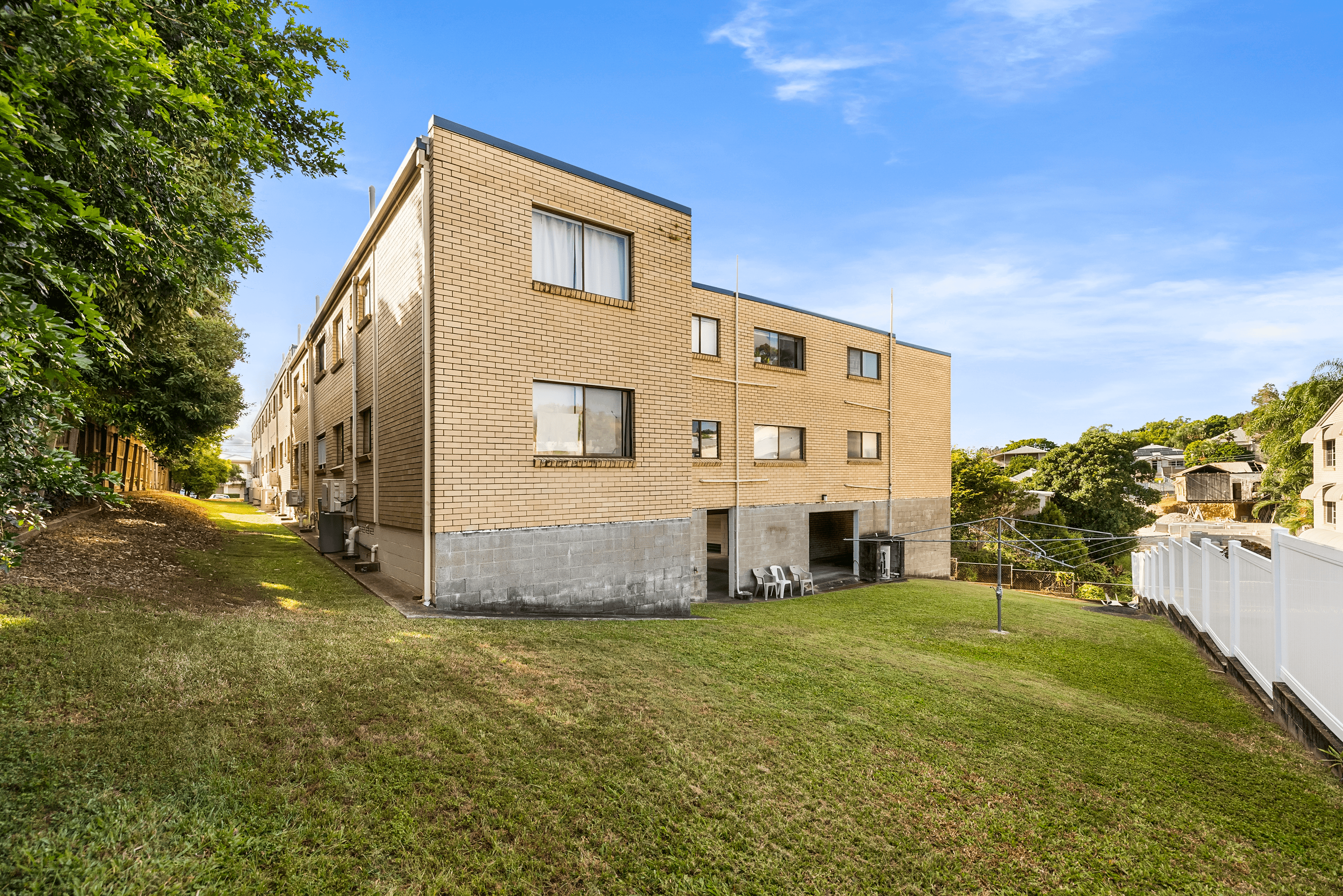 2/9 Picot Street, KELVIN GROVE, QLD 4059