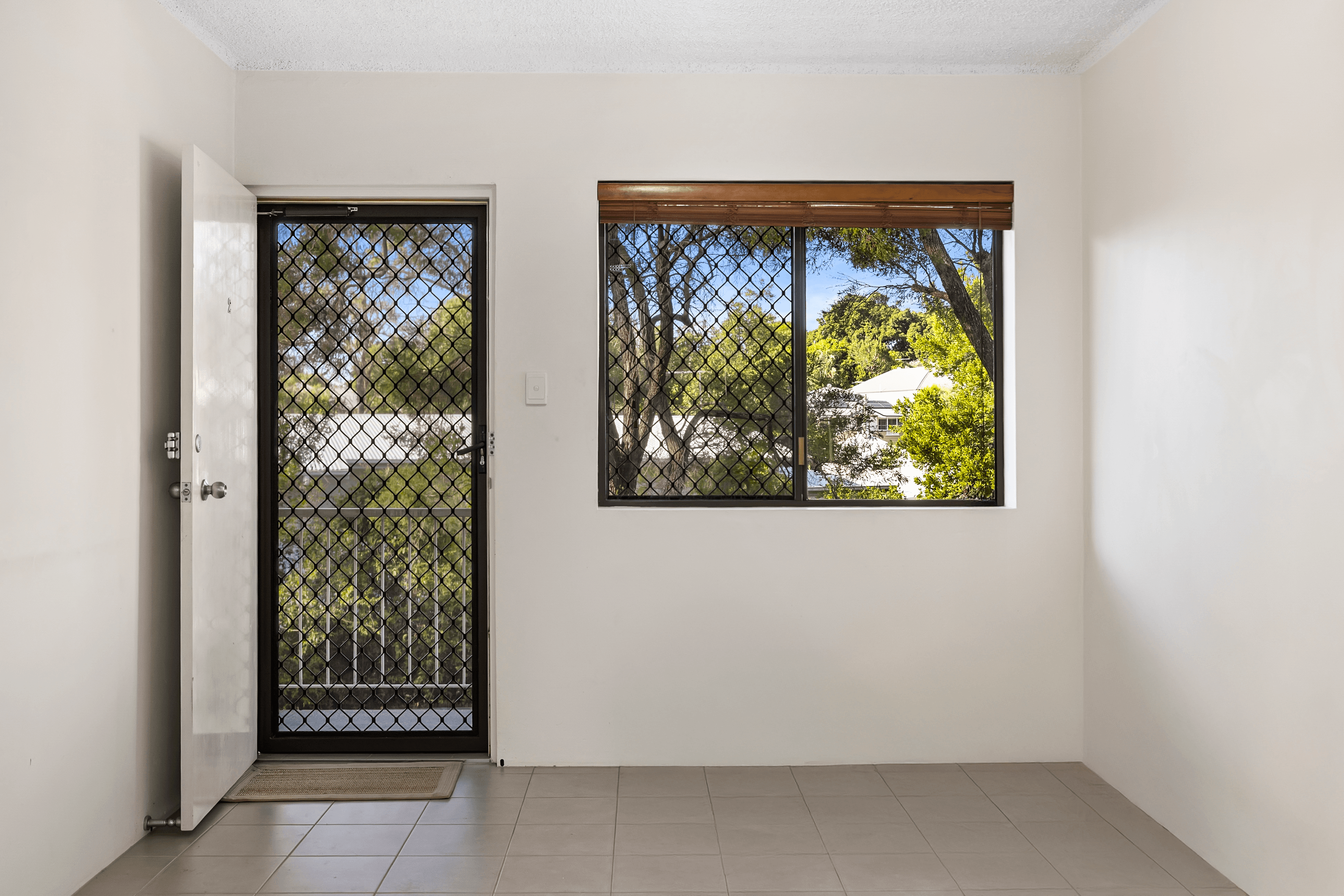 2/9 Picot Street, KELVIN GROVE, QLD 4059