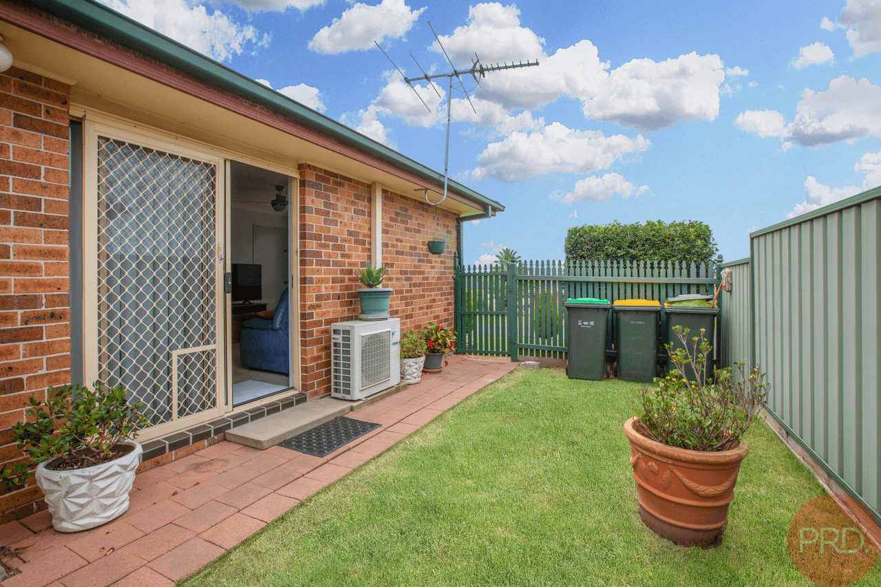 1/28 Nardoo Avenue, ABERGLASSLYN, NSW 2320