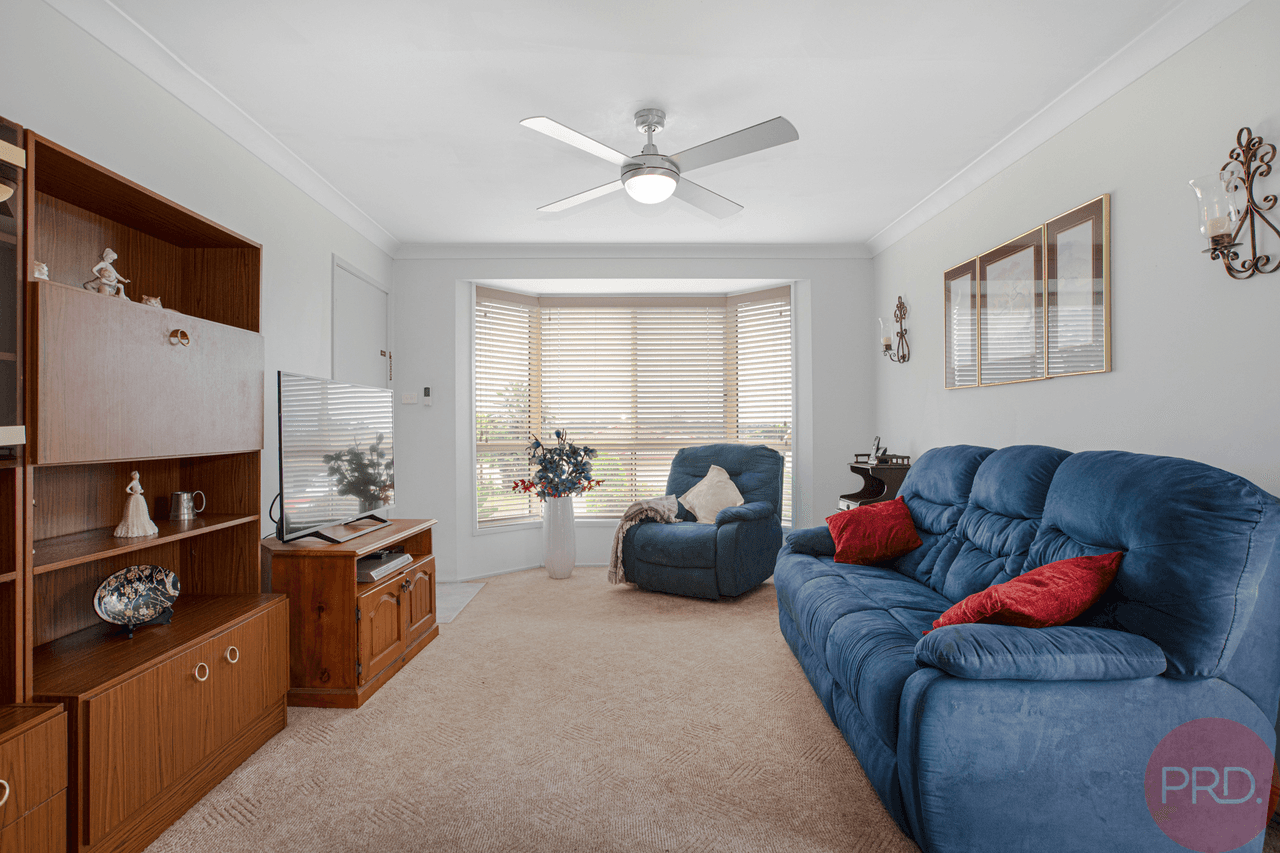 1/28 Nardoo Avenue, ABERGLASSLYN, NSW 2320