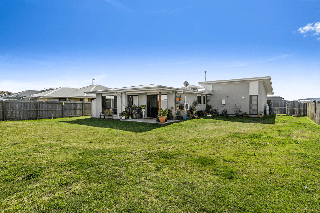 8 Mia Street, WYREEMA, QLD 4352