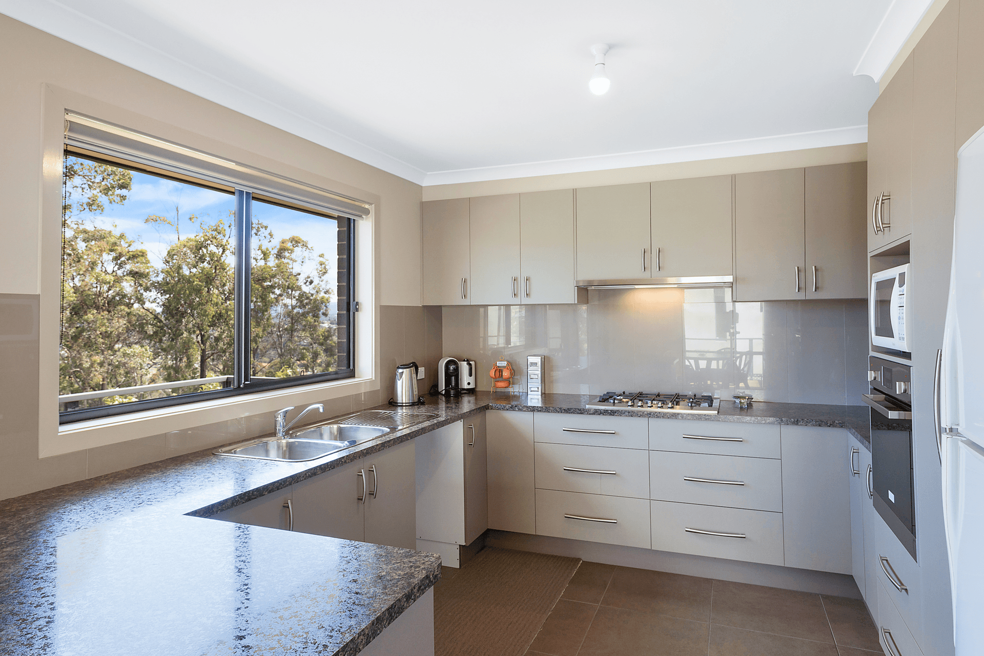 25 The Crest, Mirador, NSW 2548