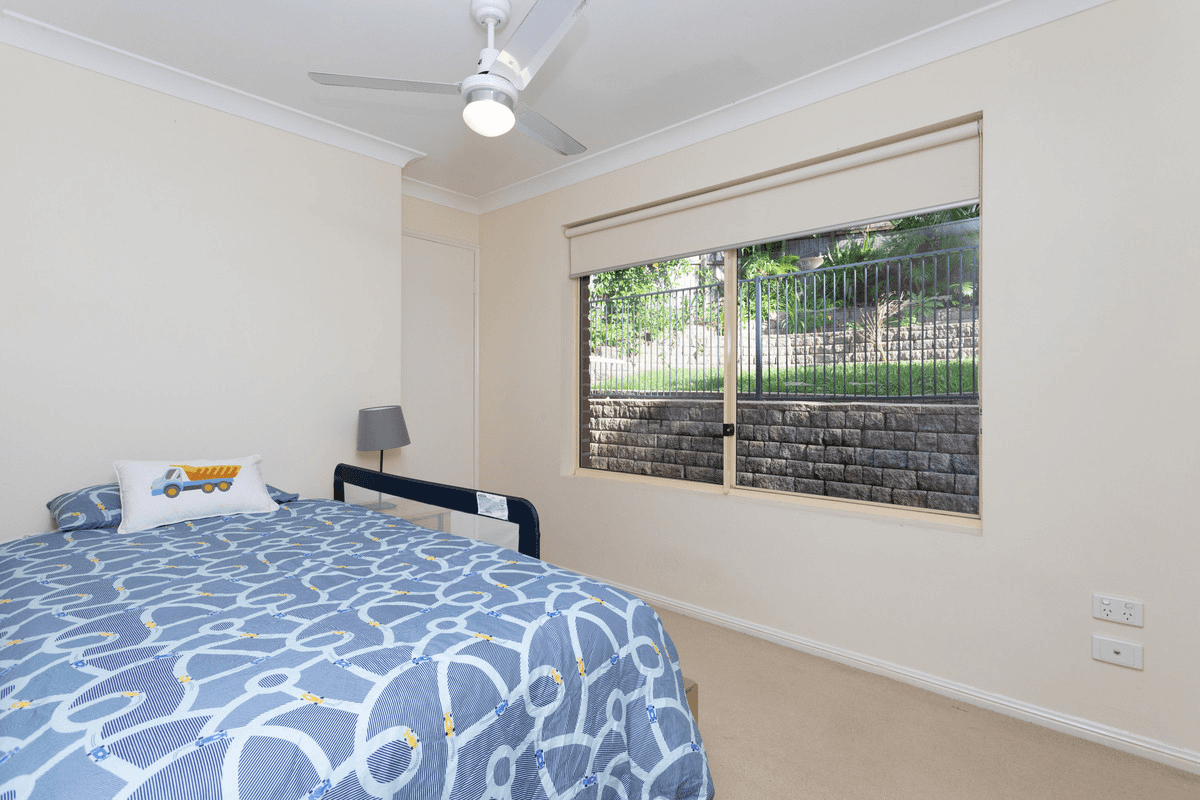 22 Babirra Street, HOPE ISLAND, QLD 4212