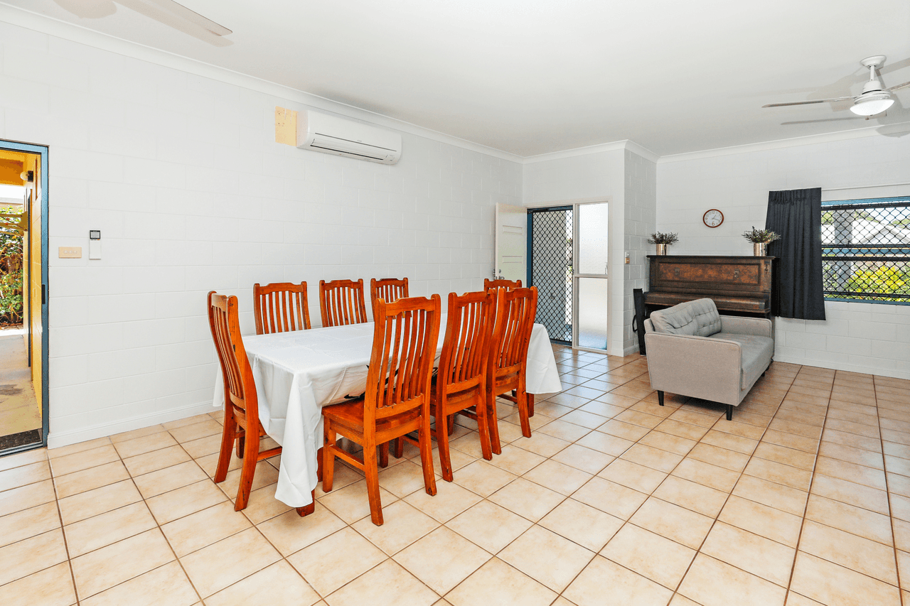 23 Sidlaw Street, SMITHFIELD, QLD 4878