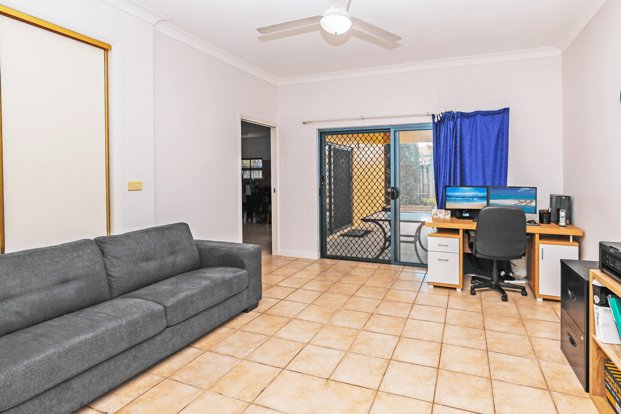 23 Sidlaw Street, SMITHFIELD, QLD 4878