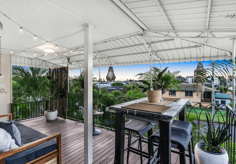 5 Lyric Street, CANNON HILL, QLD 4170