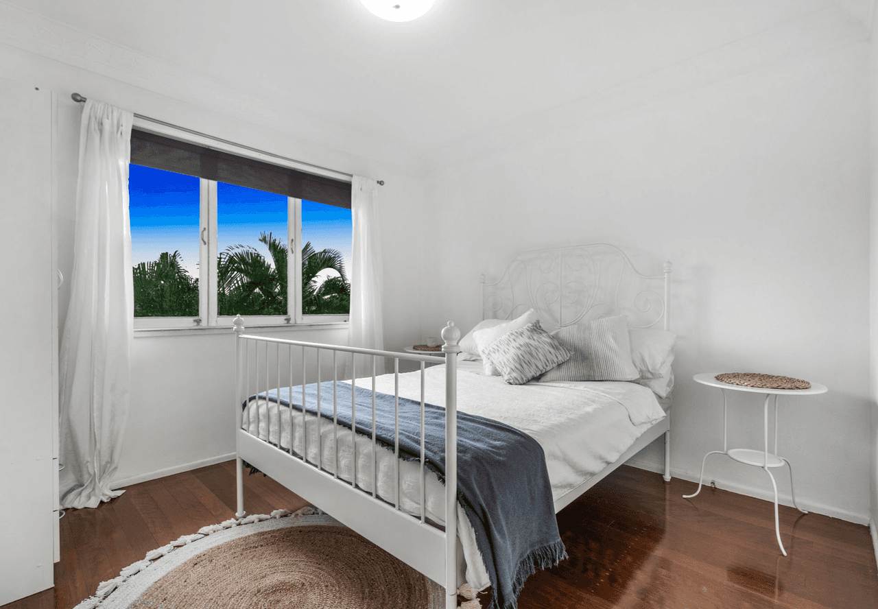 5 Lyric Street, CANNON HILL, QLD 4170