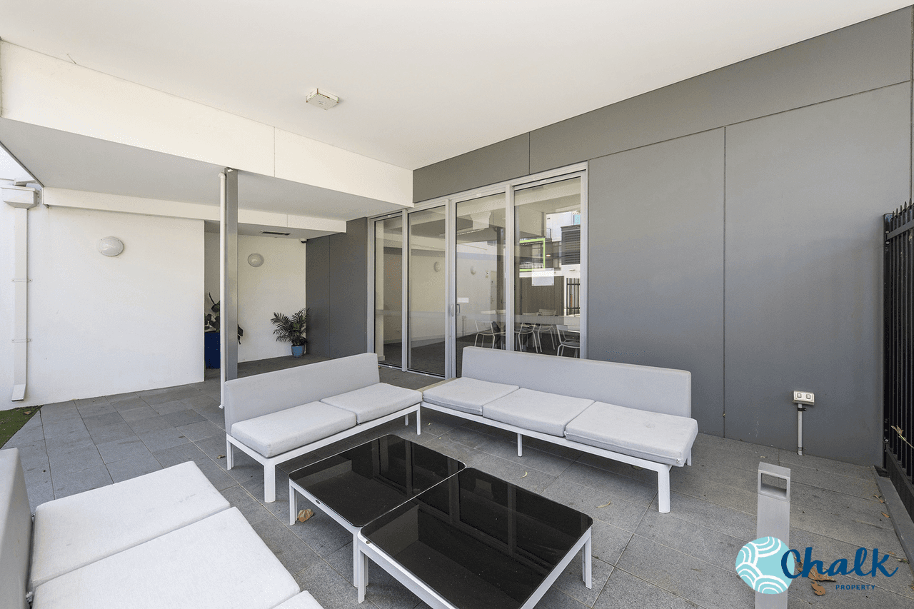 64/24 Flinders Lane, ROCKINGHAM, WA 6168