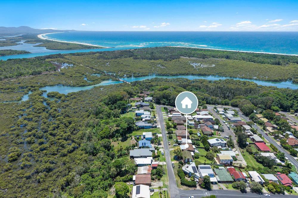 16 OCEAN STREET, SOUTH WEST ROCKS, NSW 2431