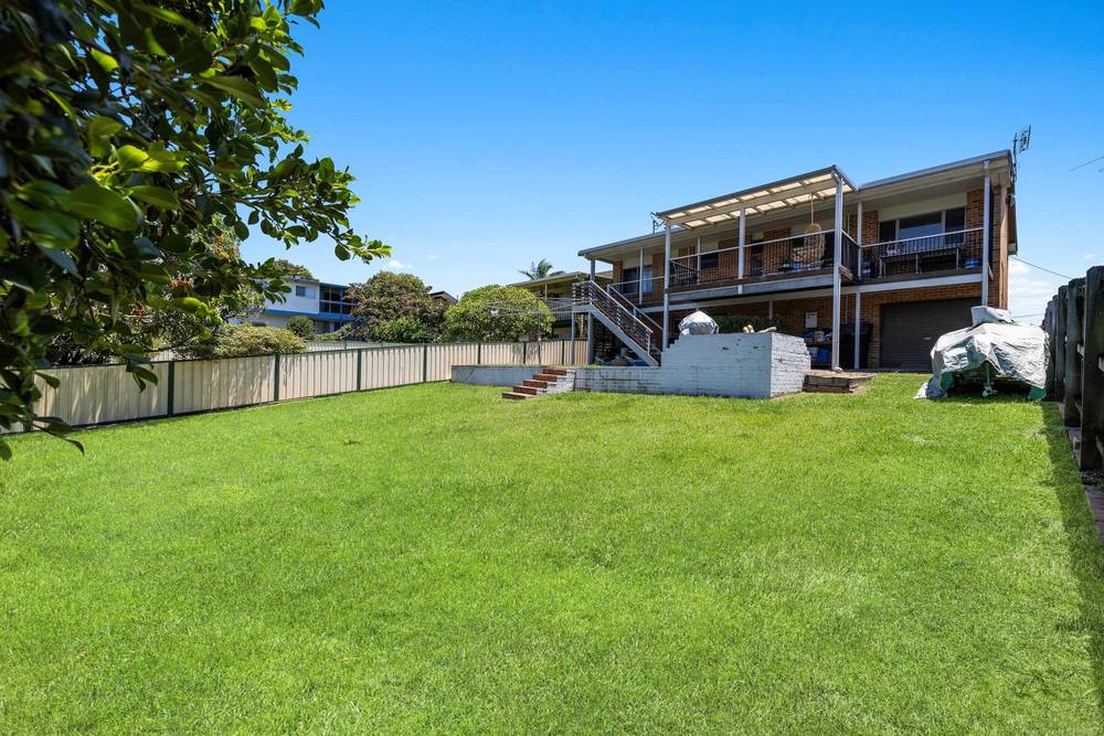 16 OCEAN STREET, SOUTH WEST ROCKS, NSW 2431