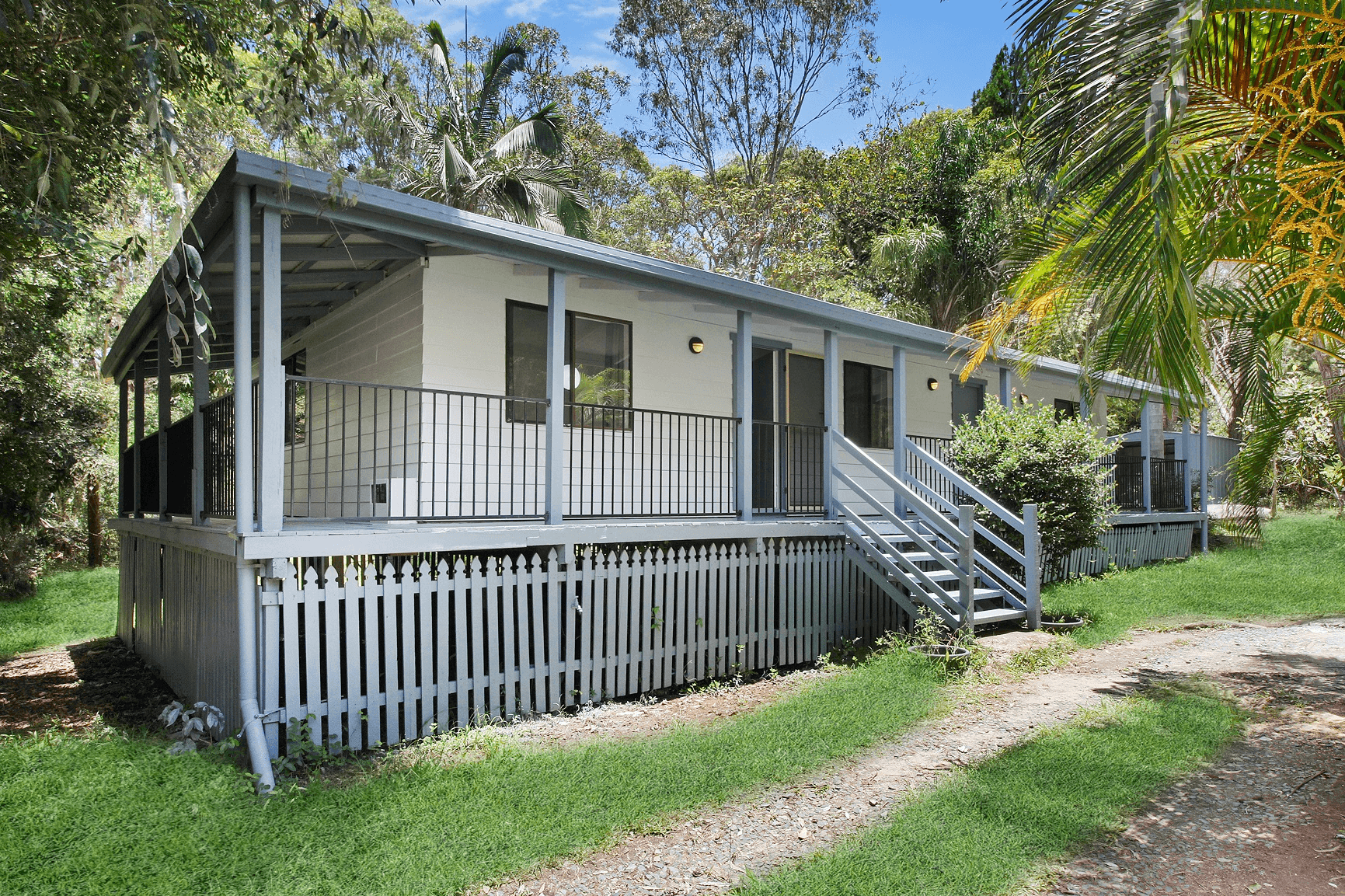 24 Inlet Avenue, RUSSELL ISLAND, QLD 4184