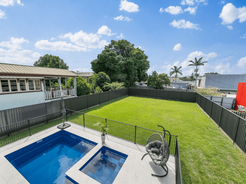 4 Thomas Street, Clontarf, QLD 4019