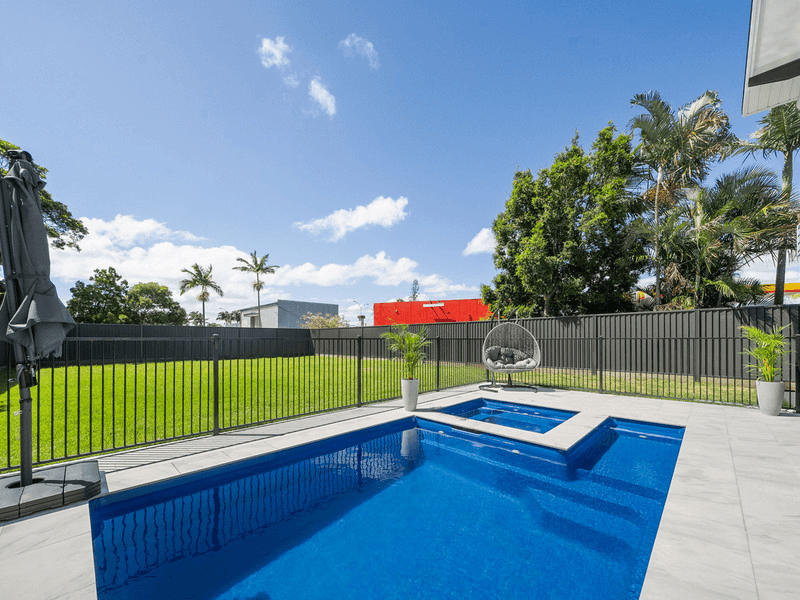 4 Thomas Street, Clontarf, QLD 4019