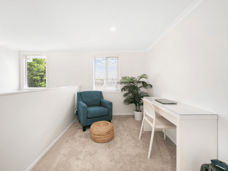 4 Thomas Street, Clontarf, QLD 4019
