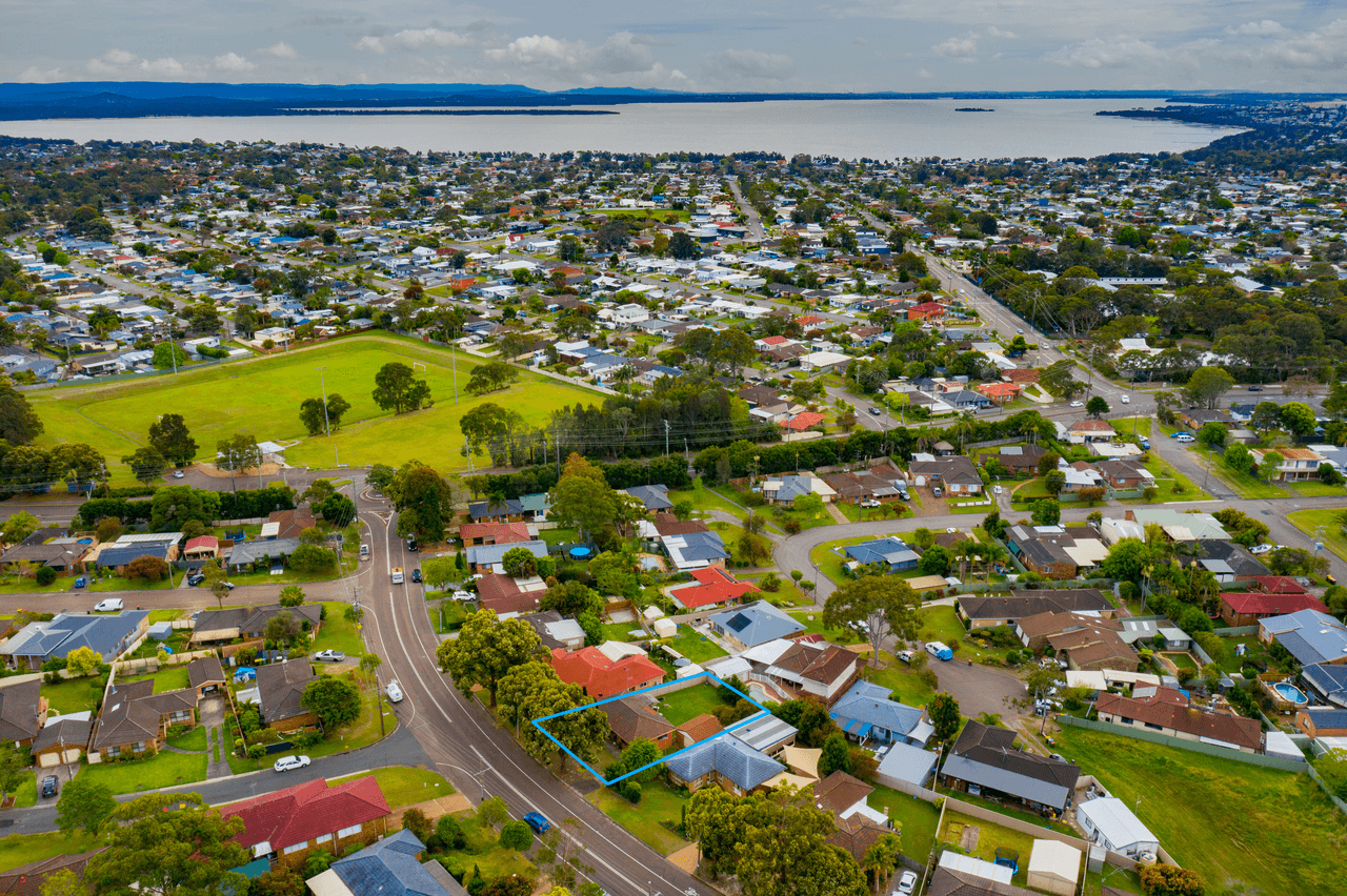 108 Cresthaven Avenue, BATEAU BAY, NSW 2261