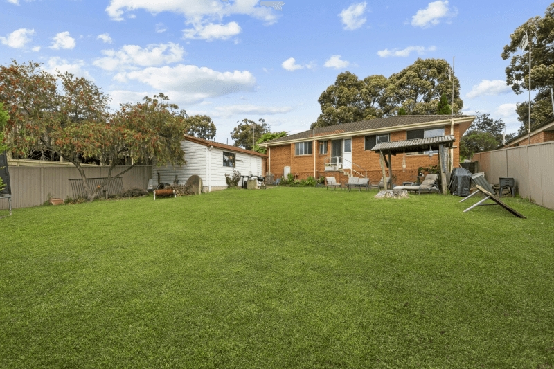 108 Cresthaven Avenue, BATEAU BAY, NSW 2261