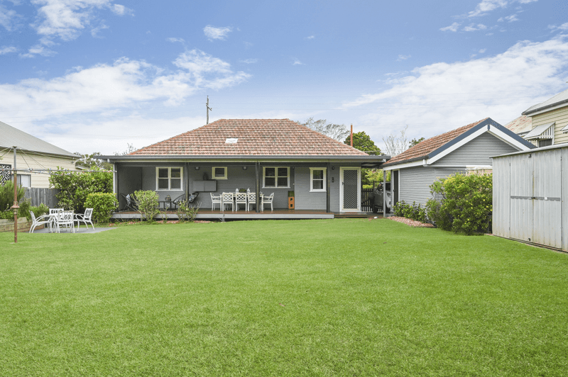 188 South St, Centenary Heights, QLD 4350