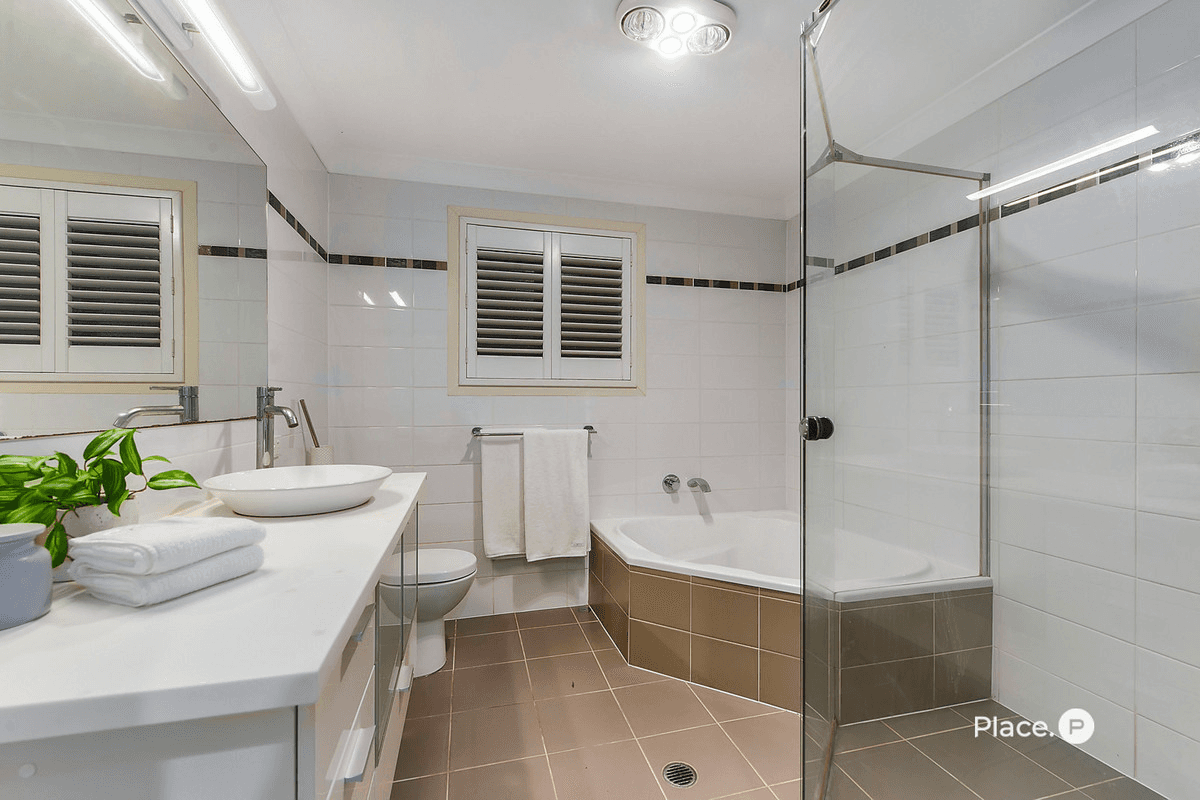 31 Benbow Street, Tarragindi, QLD 4121