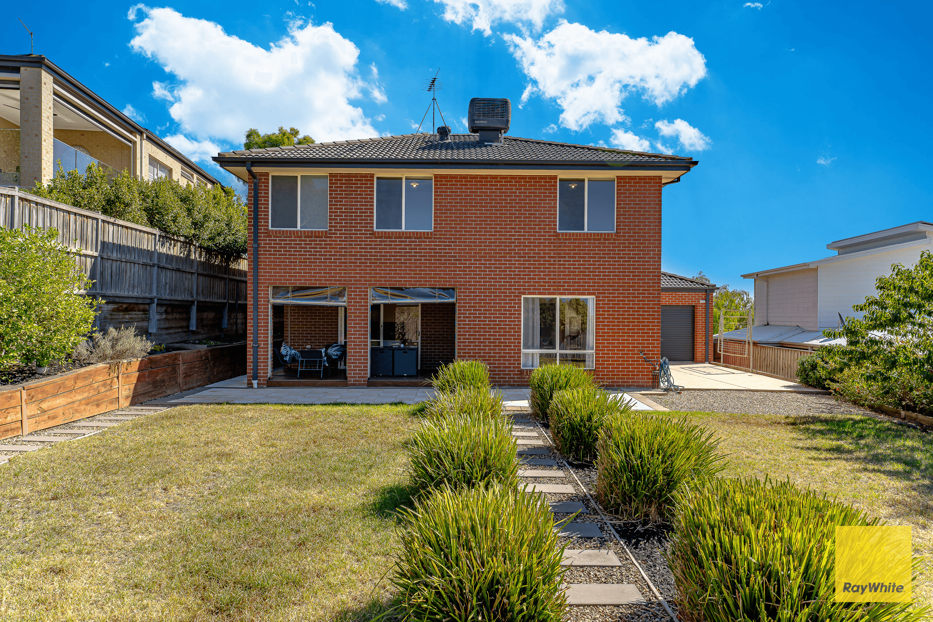 56 Stoneleigh Crescent, HIGHTON, VIC 3216