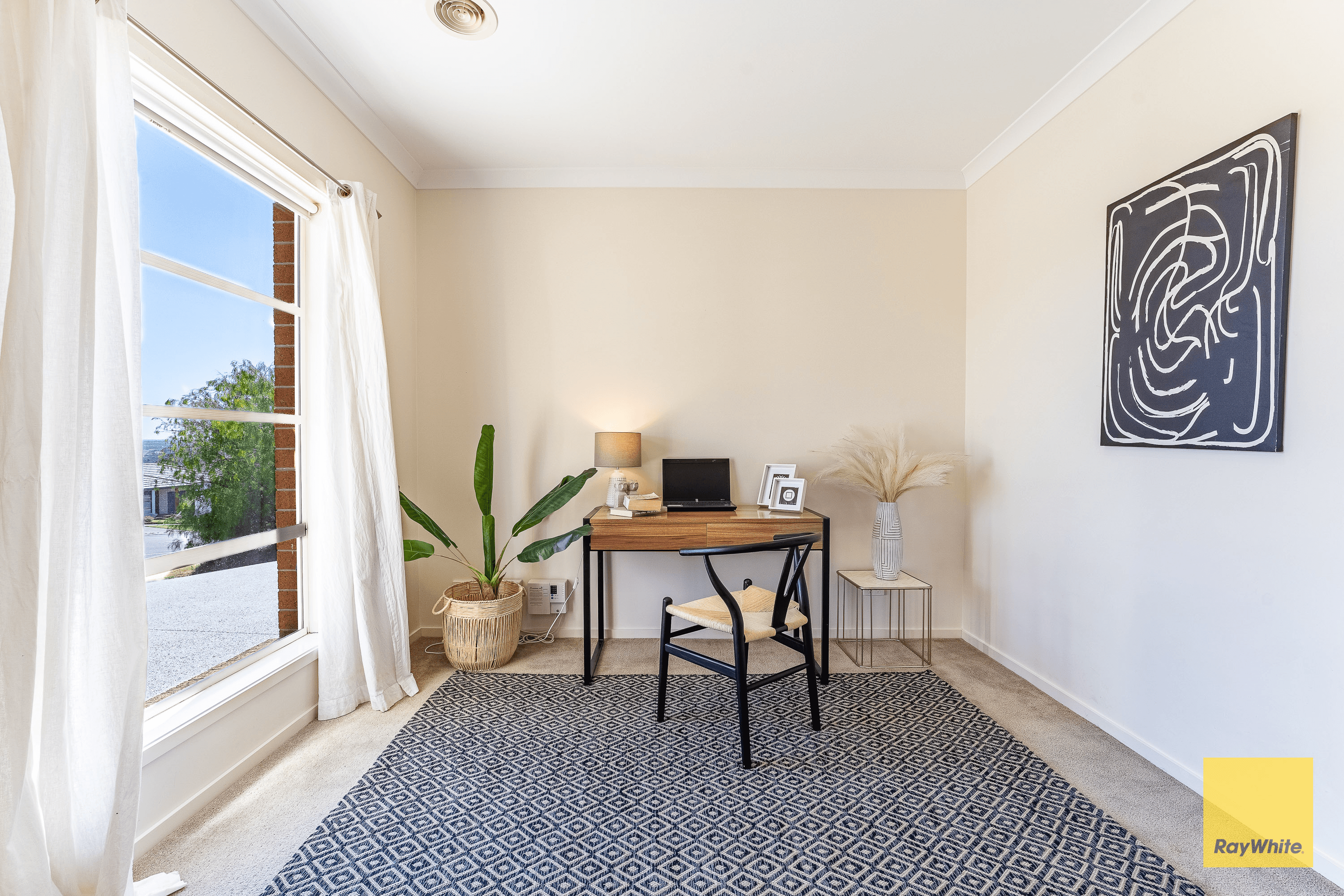 56 Stoneleigh Crescent, HIGHTON, VIC 3216