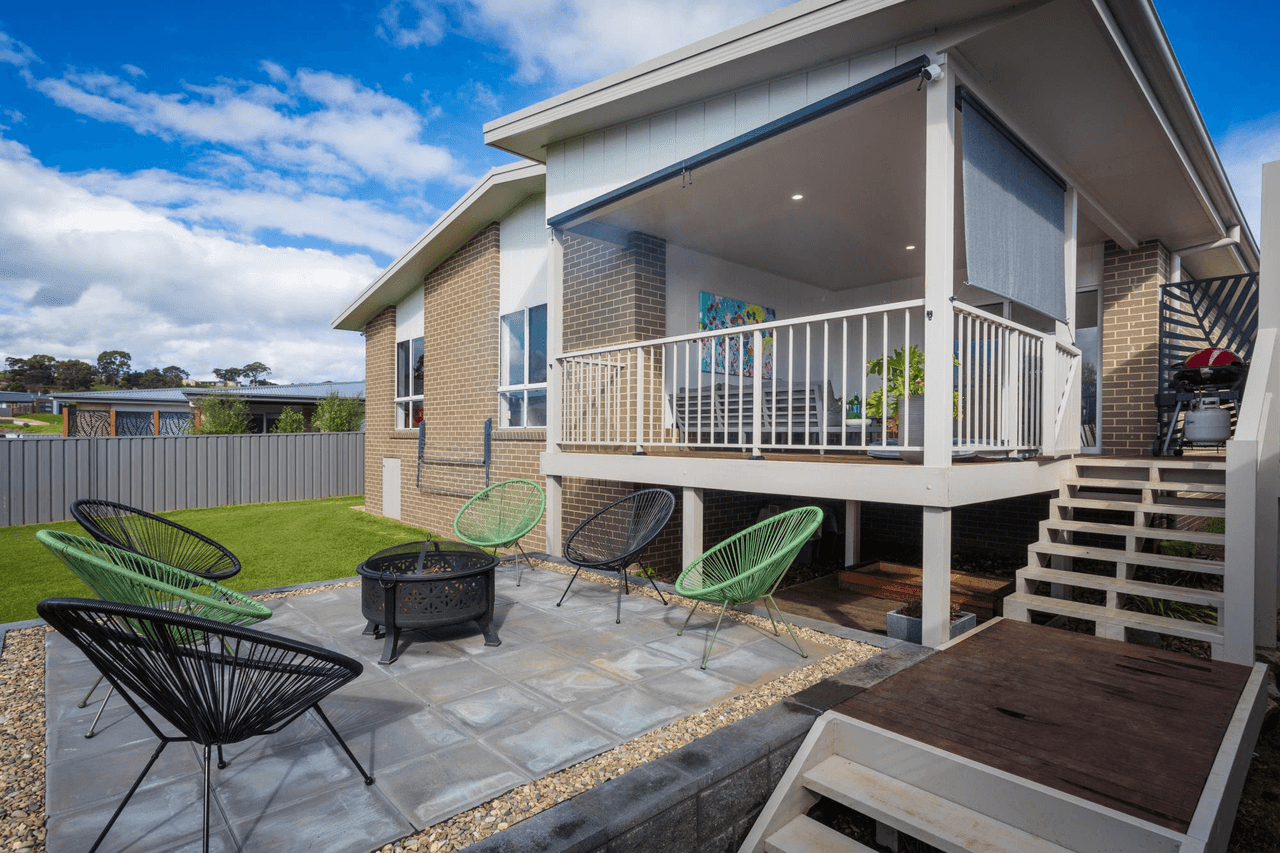 3 Wumbara Close, BEGA, NSW 2550