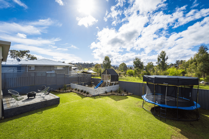 3 Wumbara Close, BEGA, NSW 2550