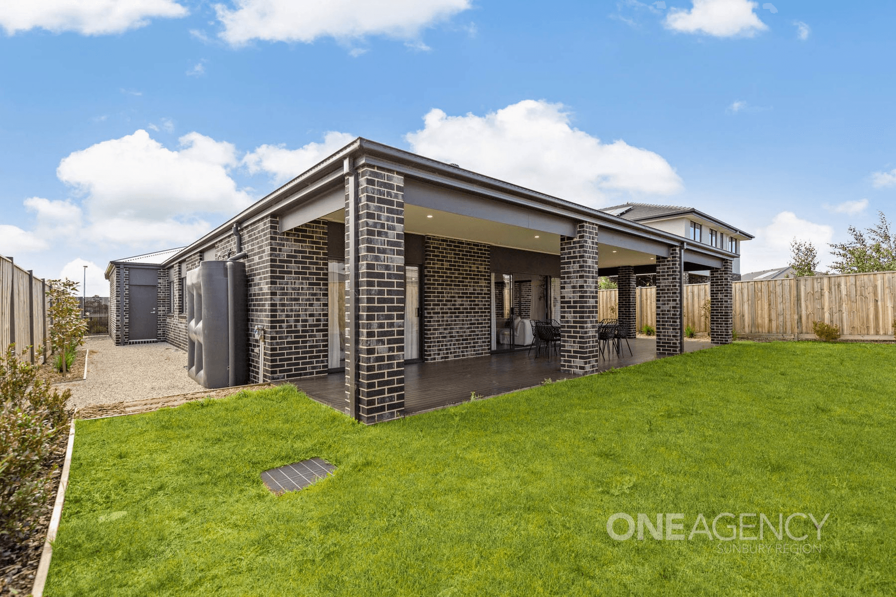 5 Nira Drive, Sunbury, VIC 3429