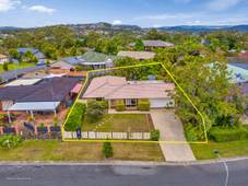 13 Convery Crescent, HIGHLAND PARK, qld 4211