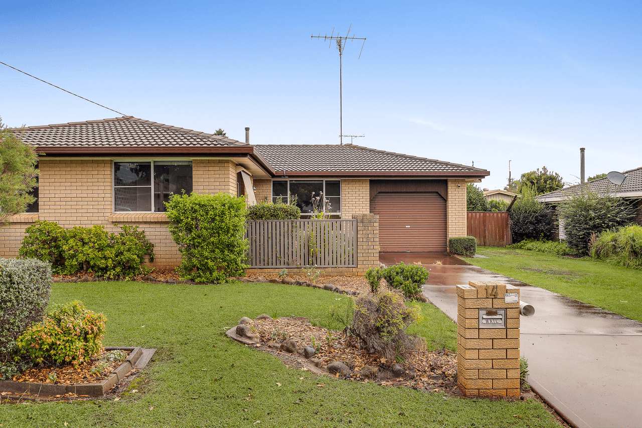 14 Hibiscus Drive, CENTENARY HEIGHTS, QLD 4350