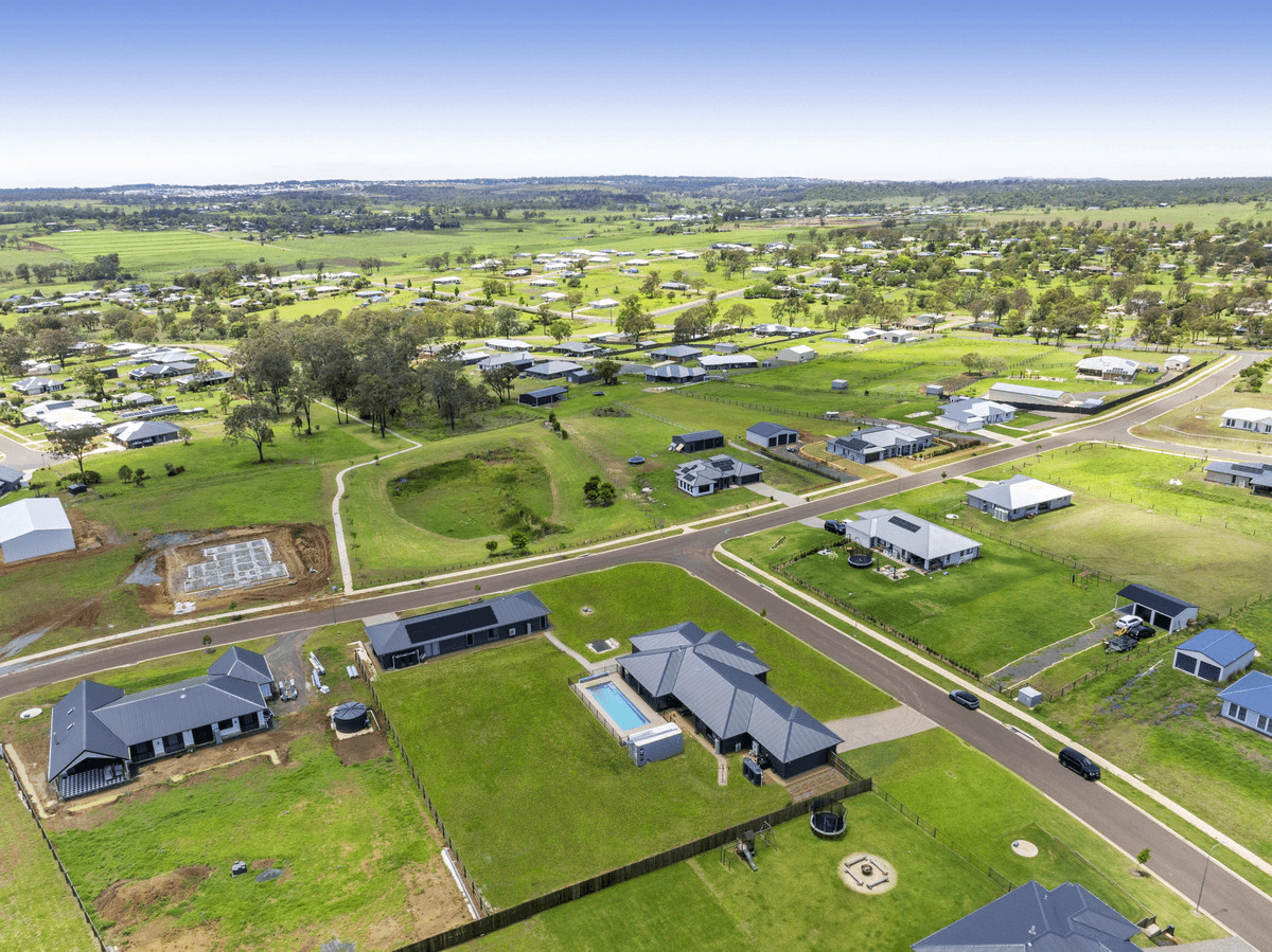 2 Drazen Place, Meringandan West, QLD 4352