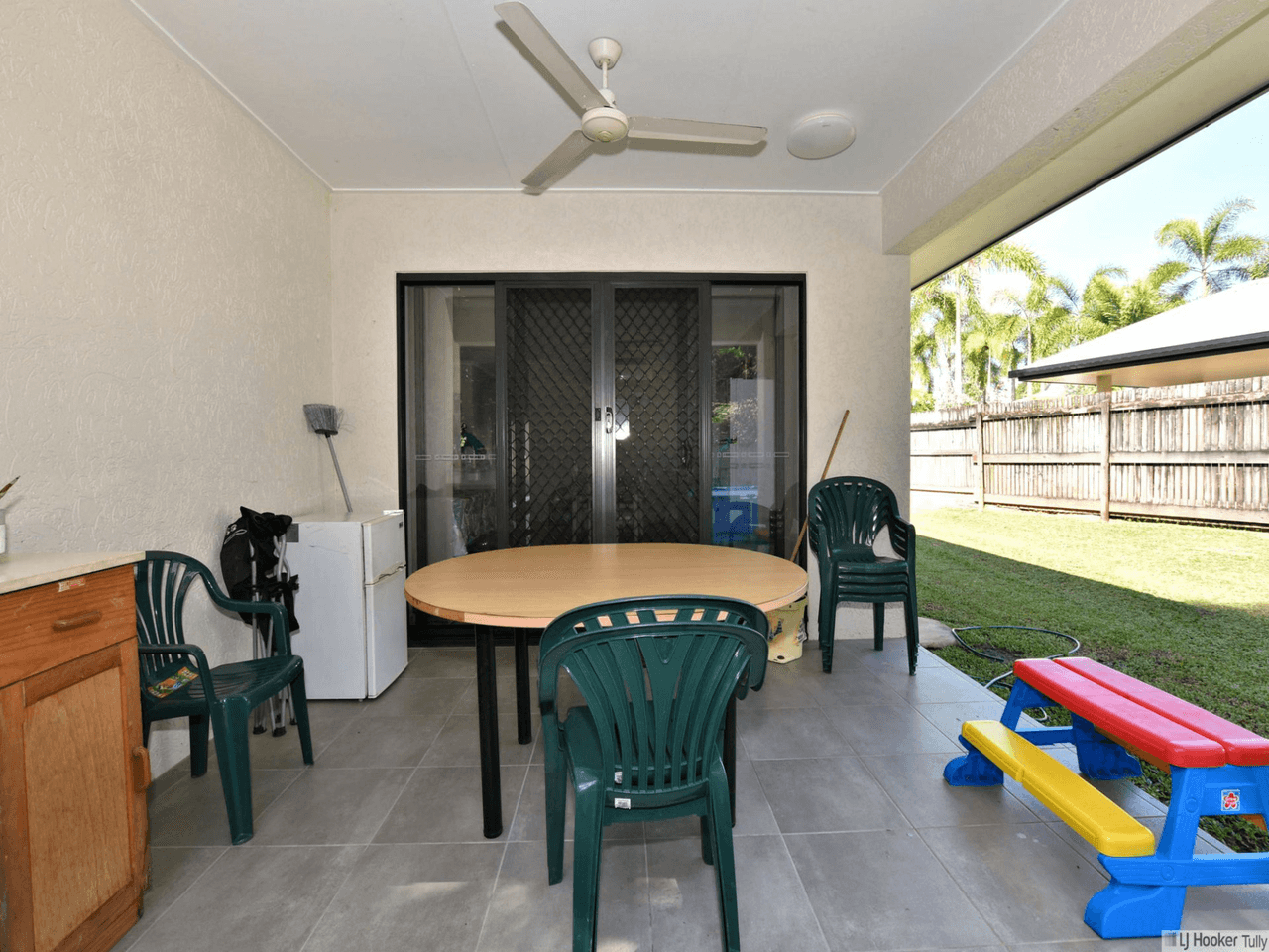 15 Pease Street, TULLY, QLD 4854