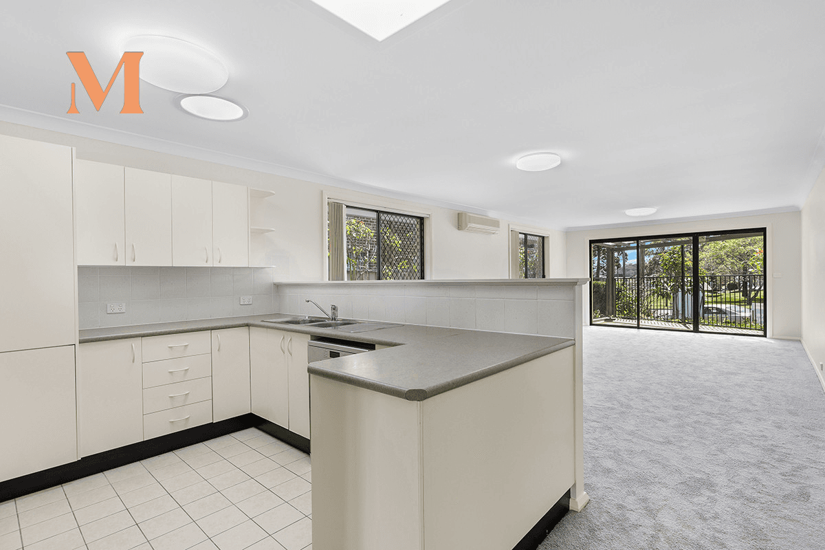 1/42 Allambee Place, Valentine, NSW 2280