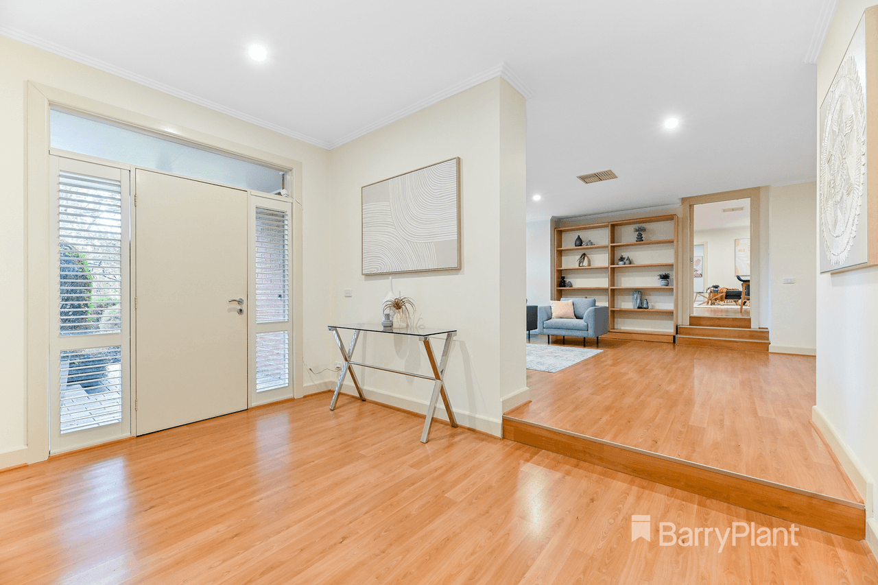 13 Sundew Court, Knoxfield, VIC 3180